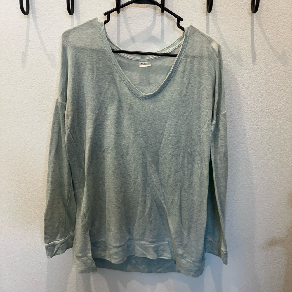 Tresics Light Sage Green Long Sleeve Top – Size M